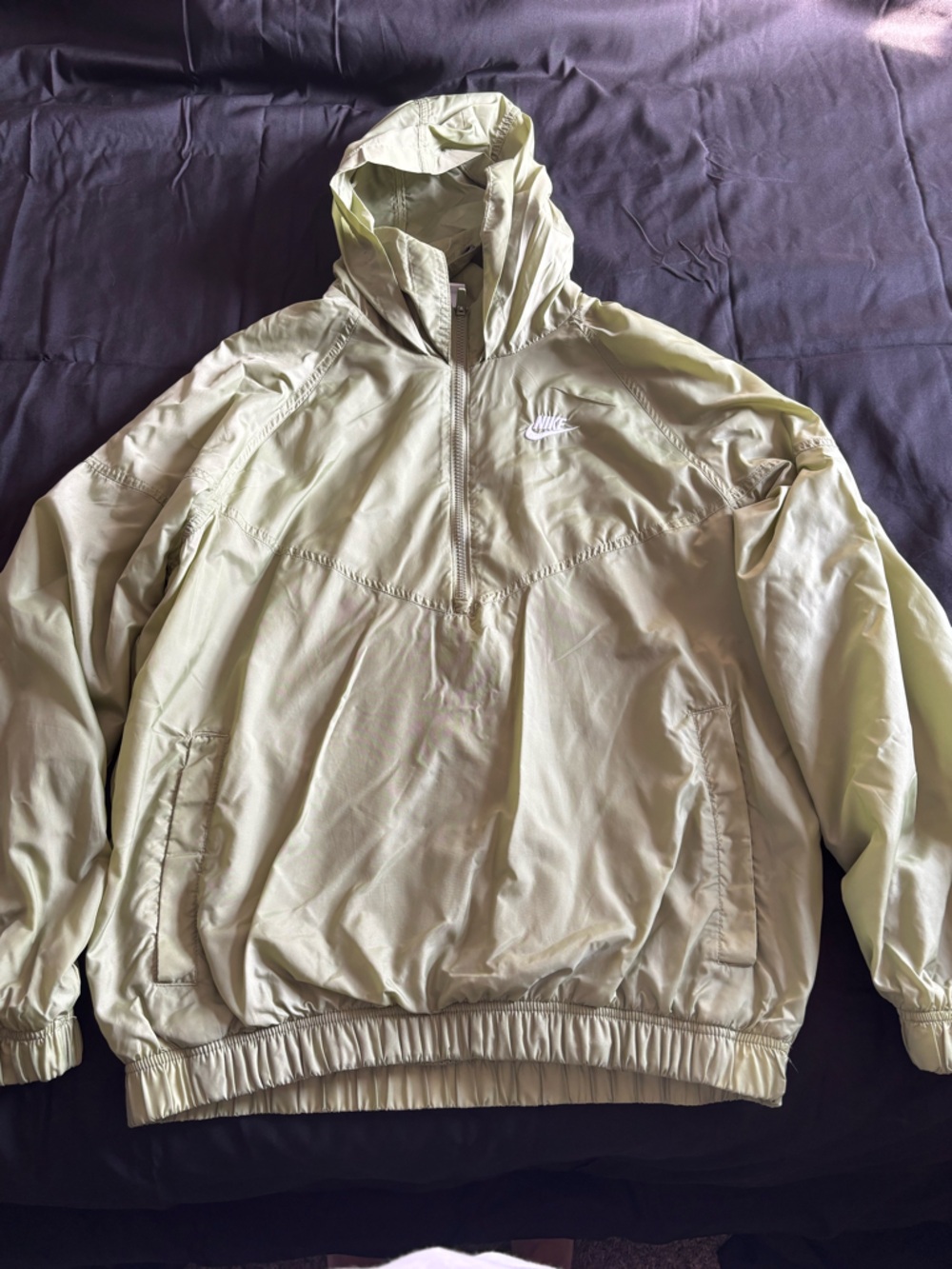 Nike Men's Pale Green Packable Windbreaker Jacket